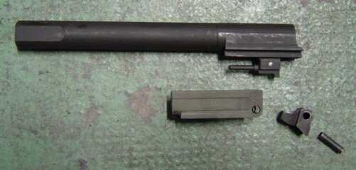 Затвор пистолета-пулемета МАС-48.