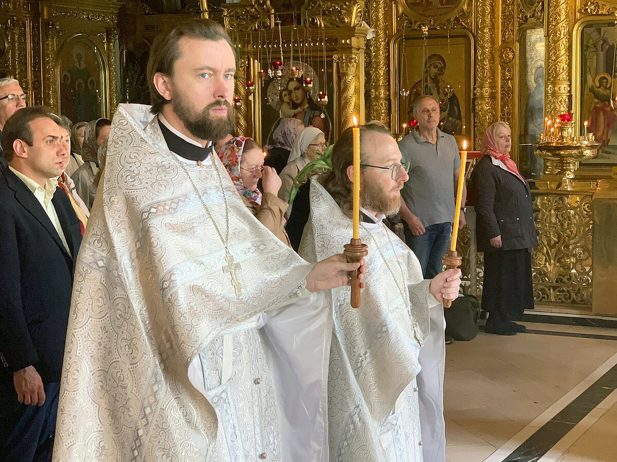 Служба в елоховском соборе сегодня