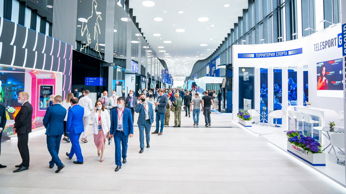    Делегация Югры работает на Международном экономическом форуме в Санкт-Петербурге