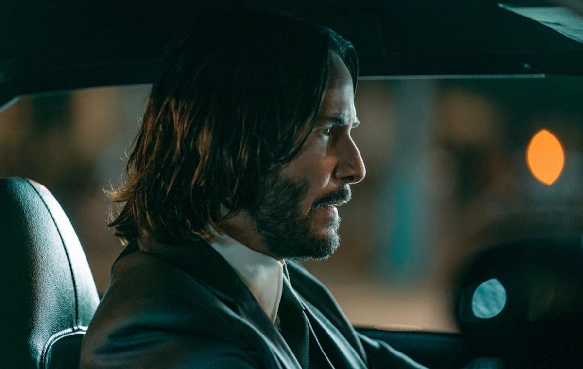 Кадр из фильма «Джон Уик 4», реж. Чад Стахелски, 2023