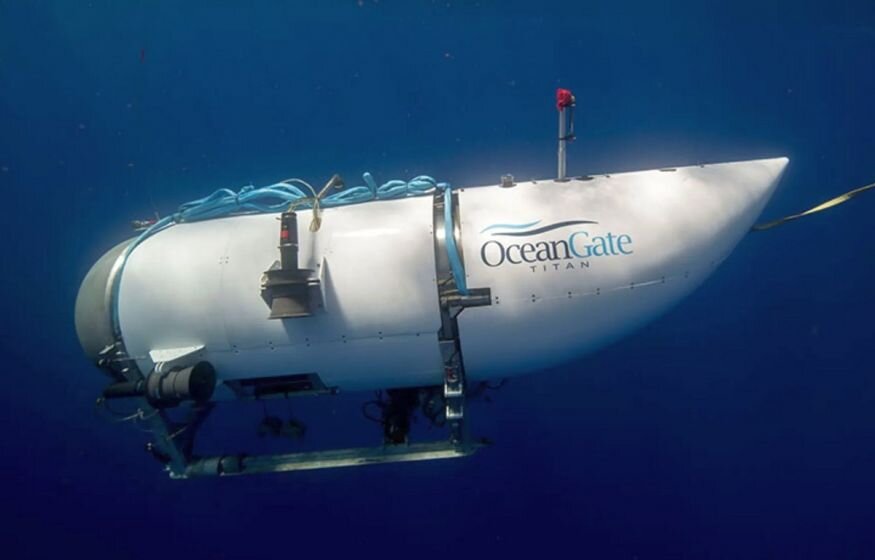  В Атлантическом океане ведут поиски подводного аппарата, доставлявшего туристов к «Титанику»