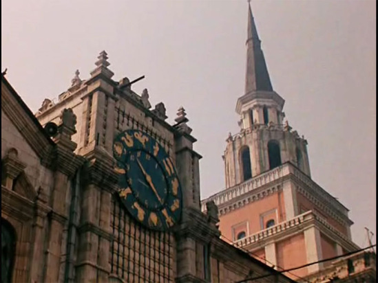 В галерее – часы Рязанского (Казанского), Октябрьского (Ленинградского) и Ярославского вокзалов. Кадры из комедии Леонида Гайдая «12 стульев»