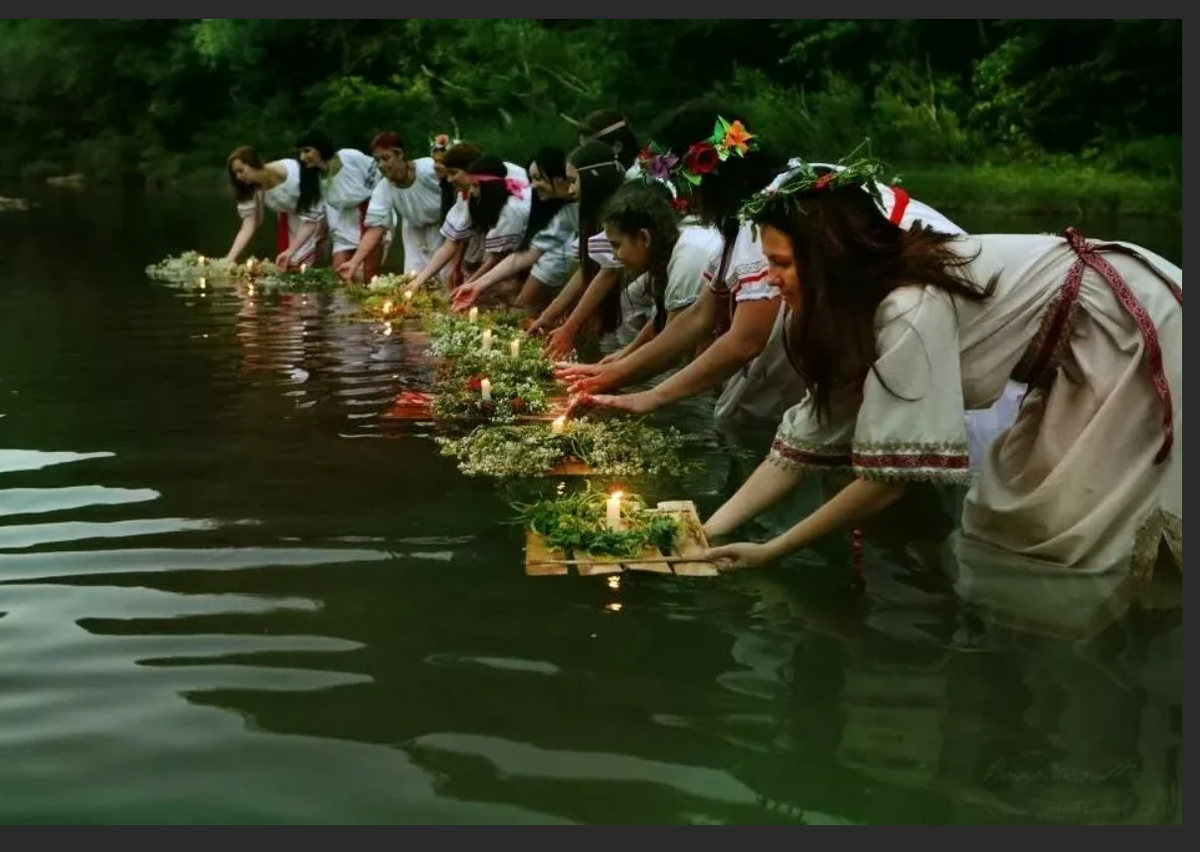 Праздник Ивана Купала венок. Праздник Ивана Купалы венки на воде. Ивана Купала 2022.
