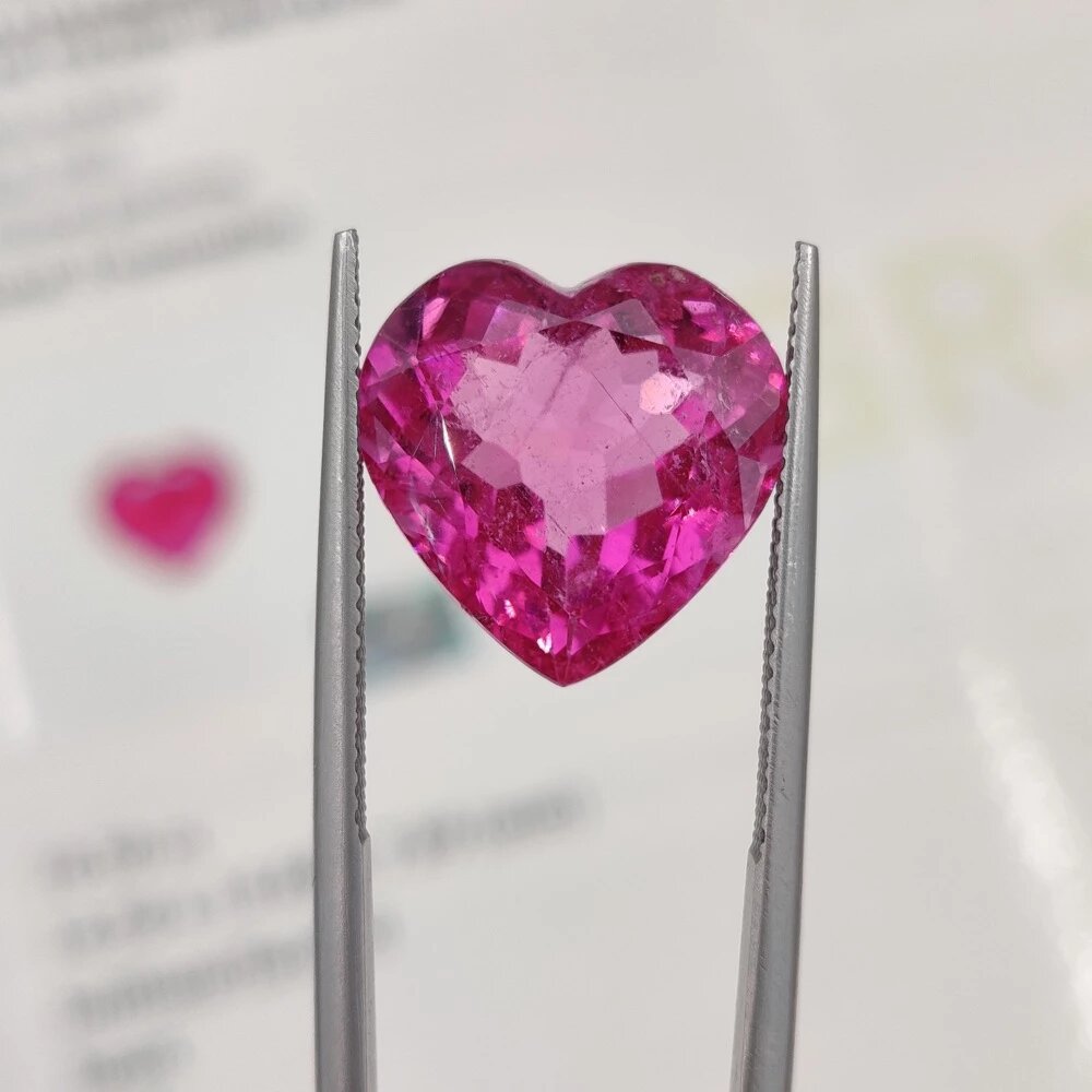 Турмалин огранки "сердце" 10.30ct цветPink