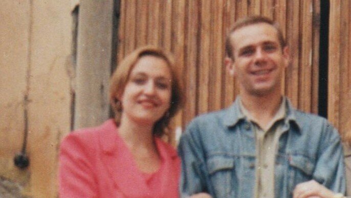 Автор с одногруппником после защиты диплома. Скан фотографии из личного архива.