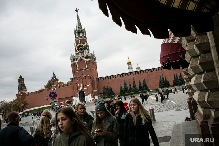    Оплата выходного для москвичей в двойном размере не требуется, заявила Имранова