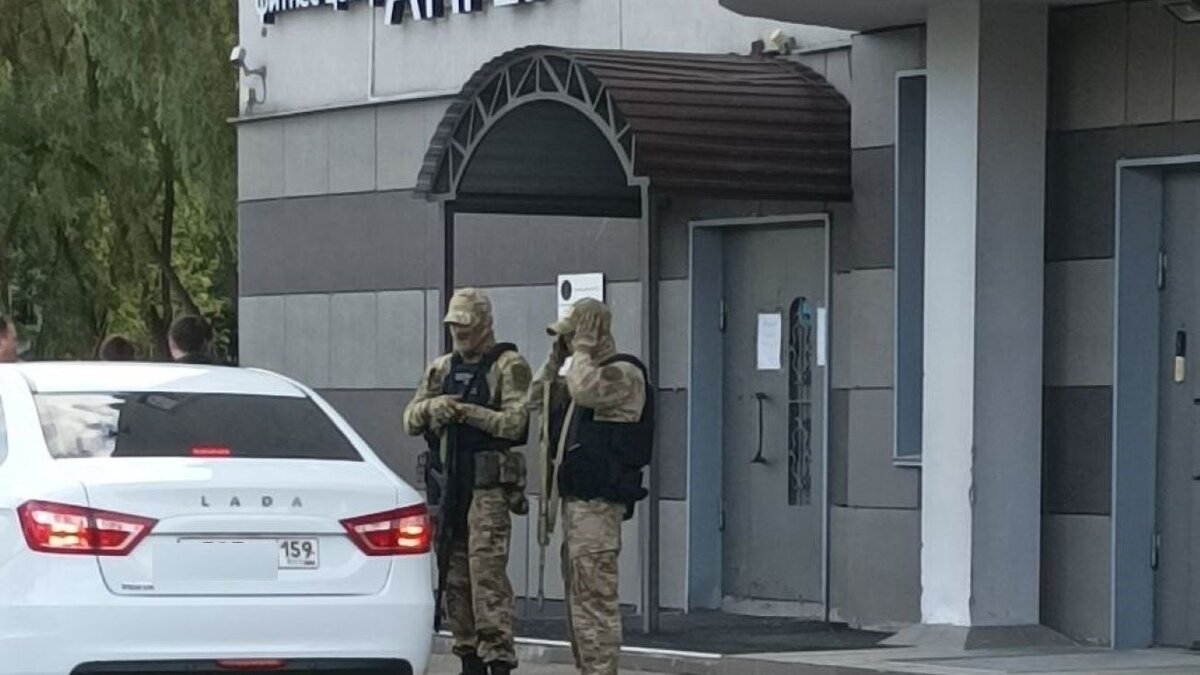     В фитнес-центре Angel пока аттестацией бойцов не занимаются.