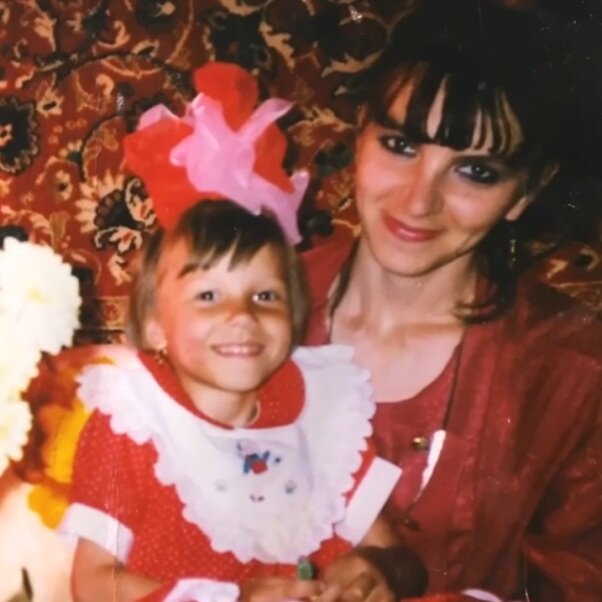 Юля Самойлова с мамой (из открытых источников)