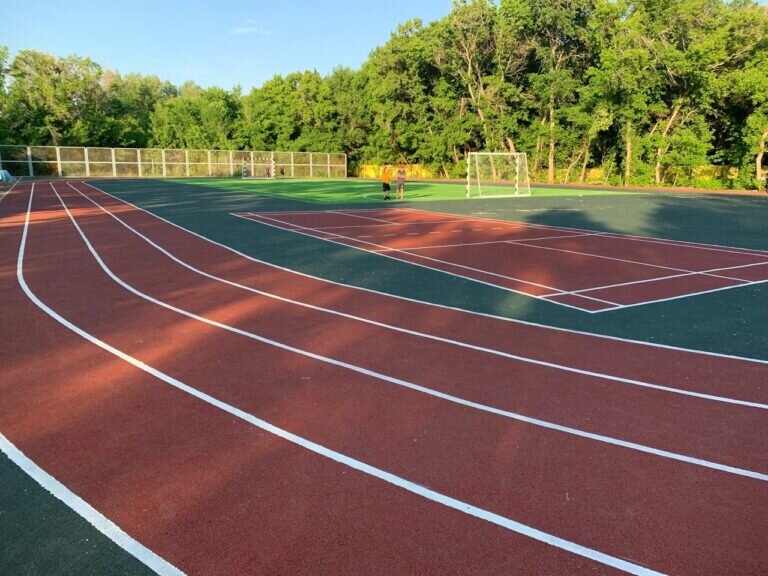    Гайский ГОК построил спортивный комплекс в детском загородном лагере Кристина Просвиркина