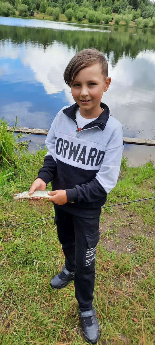 Первый Мой щурёнок на спиннинг в Литвиново