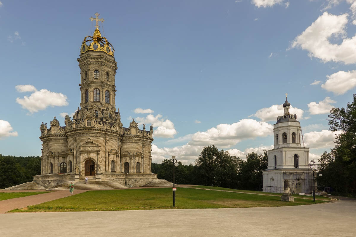 Храм Пресвятой Богородицы в Дубровицах