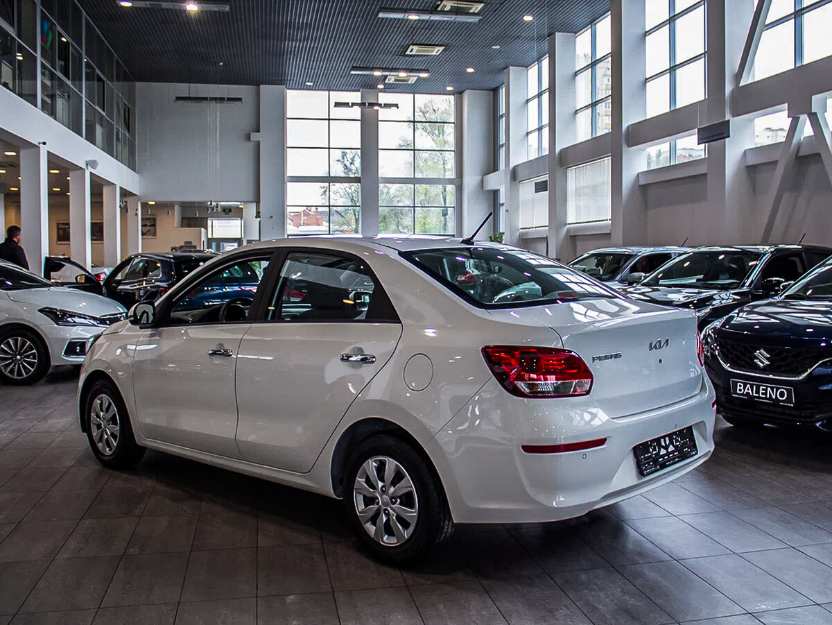 Бюджетный седан от KIA уже везут в Россию: Он дешевле RIO, мотор ...