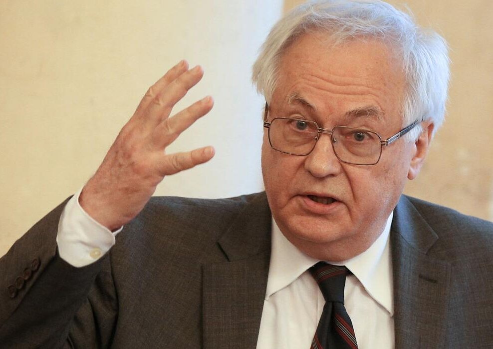 По мнению советского и российского учёного, Лауреата Государственной премии СССР Нигматулина Россия пребывает в состоянии глубокого системного кризиса, к которому страна шла долгие годы...