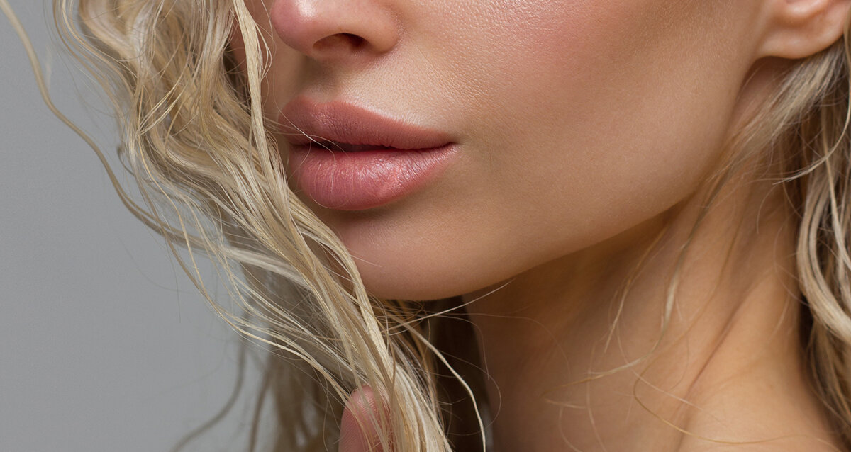 Увеличение губ. Фото photogenica.ru