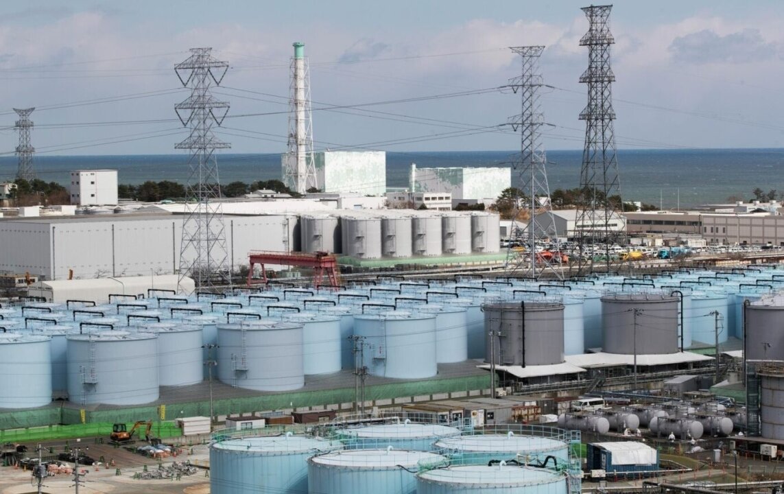    Китай запретил ввоз продуктов из части Японии из-за сброса воды с АЭС «Фукусима» в море