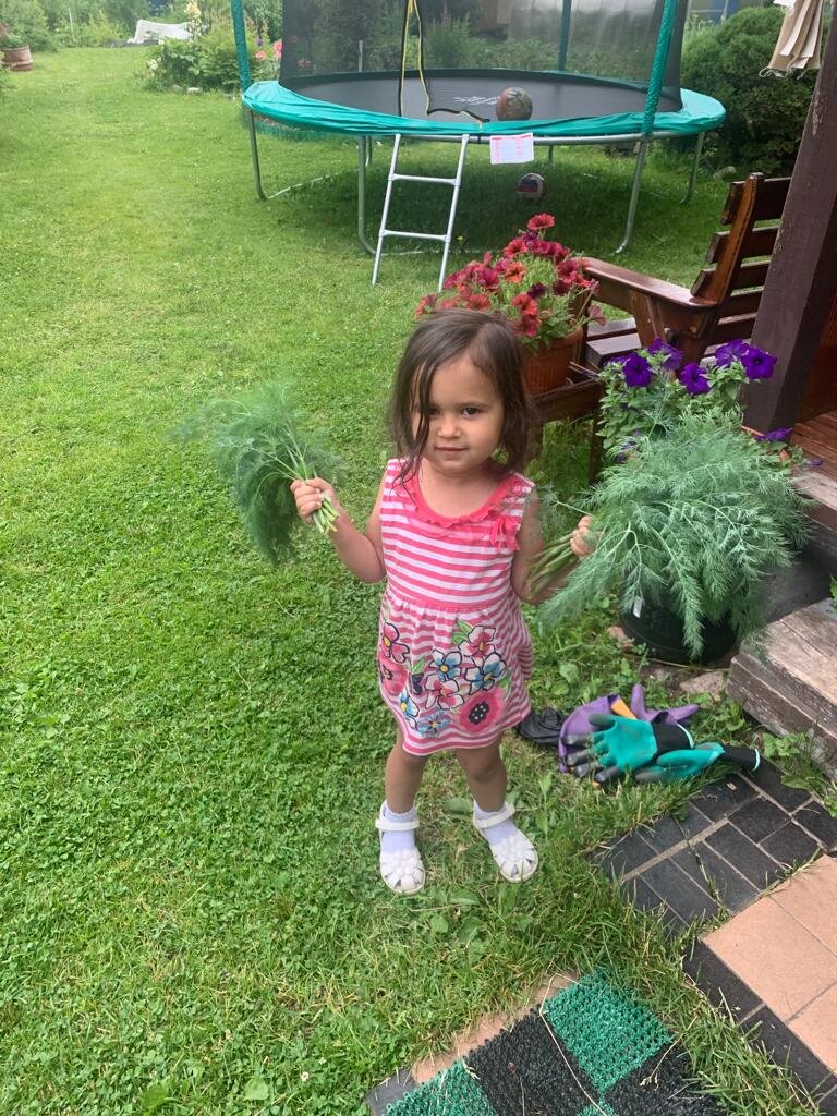 Евочка на даче