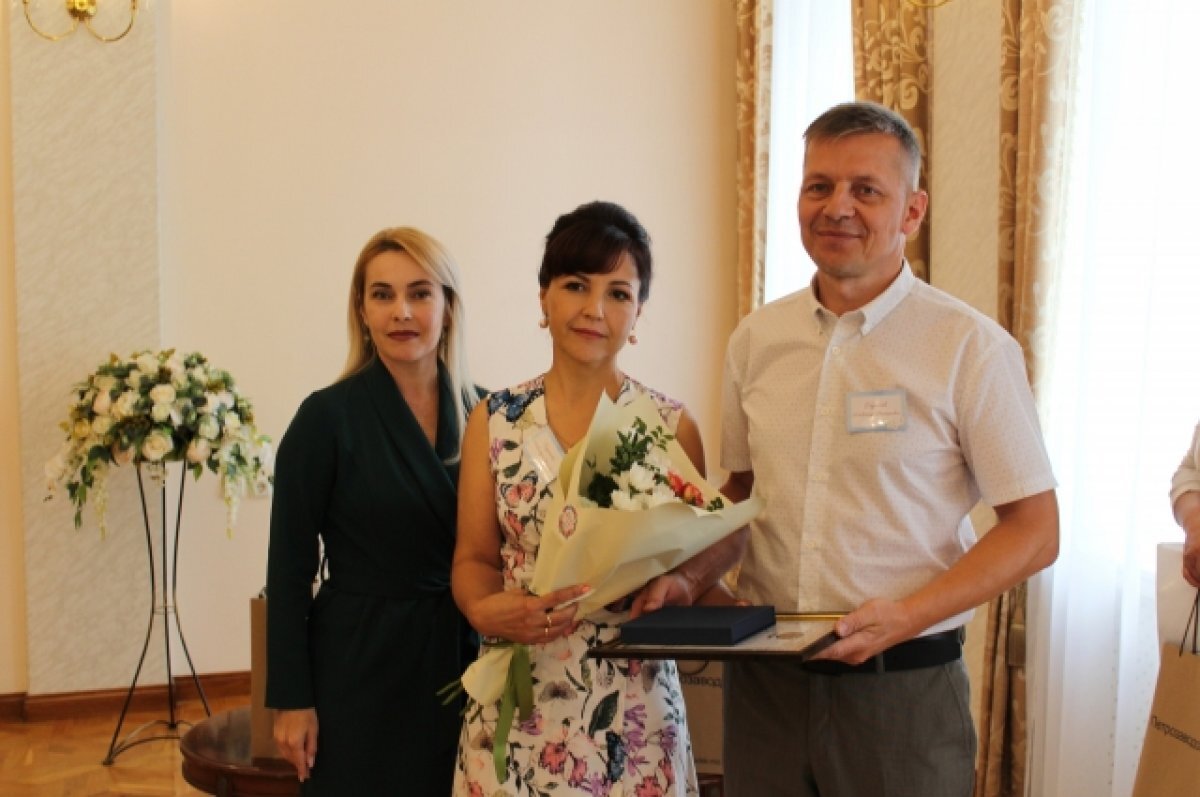    Медали за любовь и верность получили пары в Петрозаводске