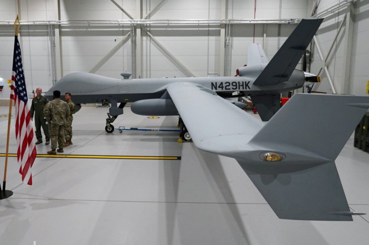    Беспилотный летательный аппарат MQ-9 Reaper ВВС США в ангаре на авиабазе Амари, Эстония.