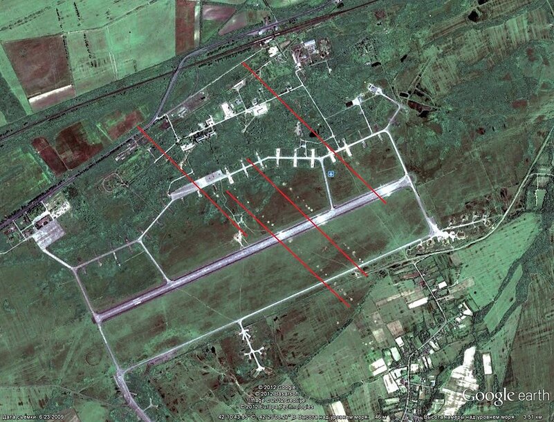 Спутниковая фотография грузинского военного аэродрома у г.Кутаиси © Google