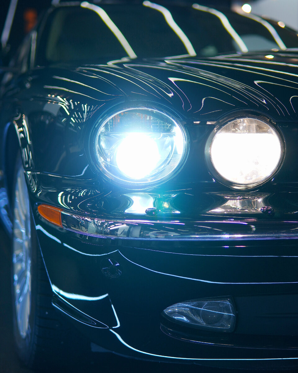 

Холеные представители британского автопрома частые гости в 722 Auto Standard. Этот прекрасный Jaguar XJ из их числа и был вверен в наши руки на множество разнообразных работ.-1-3