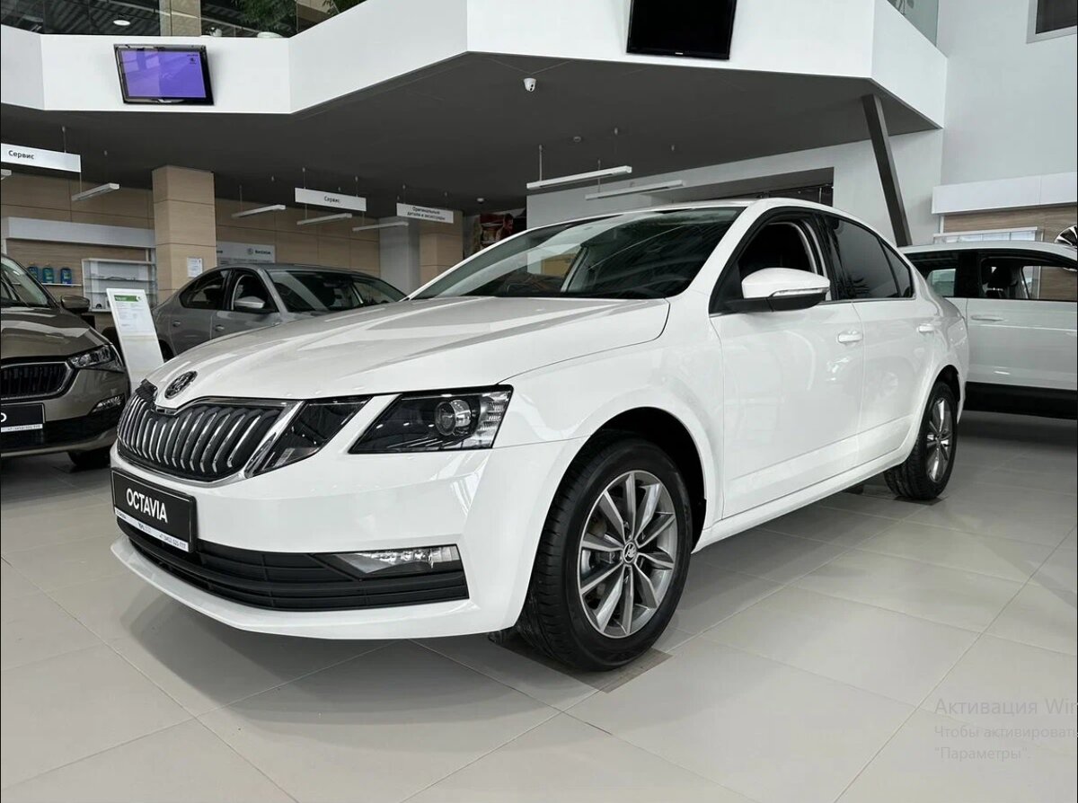 Skoda Octavia A7 для Китайского рынка. Продается в России в 2023 году. 