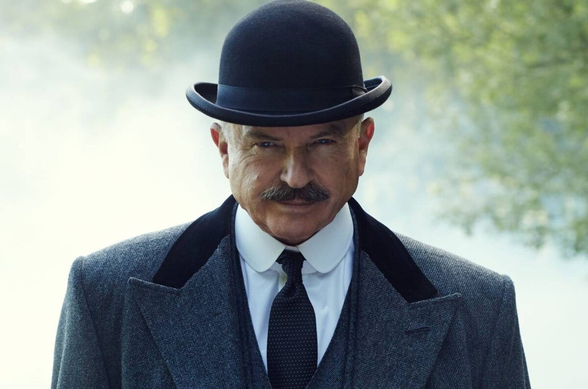    Сэм Нилл в сериале «Острые козырьки»