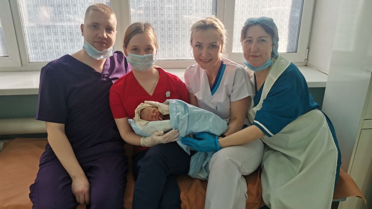 По-русски не понимает: хирург случайно принял роды у иностранки ...