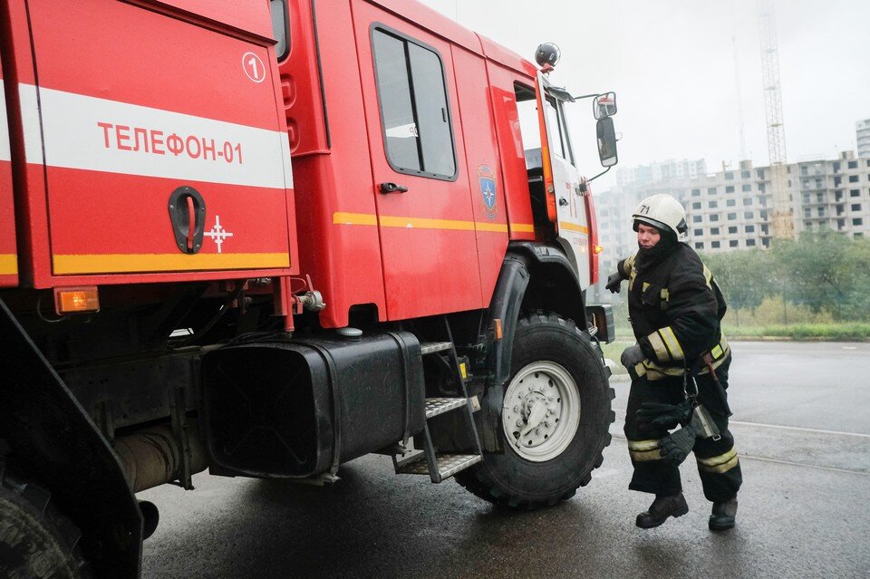     Мужчина погиб в пожаре в доме на улице Костюшко в Петербурге Артем КИЛЬКИН (архив)