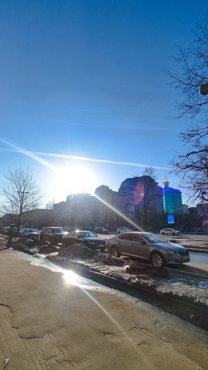 Солнечно в москве