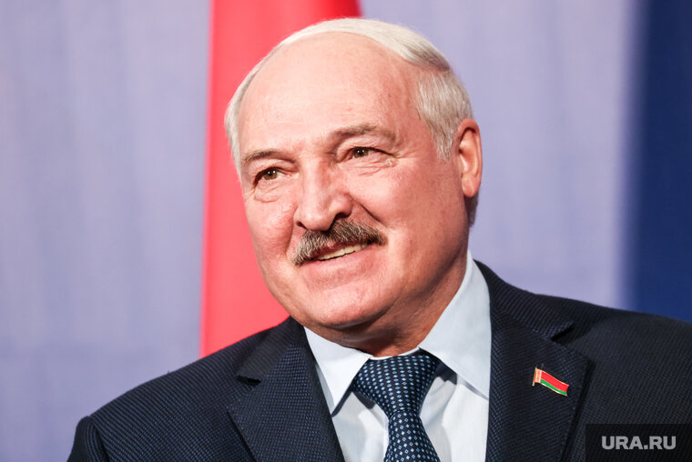    Александр Лукашенко пригрозил, что Минск получит снаряды с «настоящим ураном» в ответ на поставки Украине снарядов