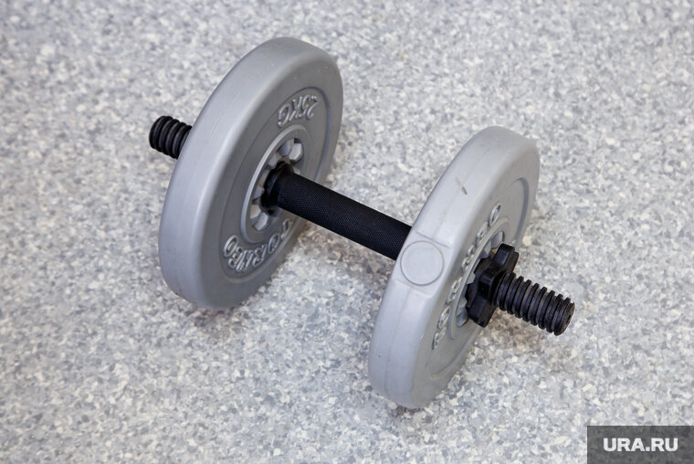    Мужчина до смерти забил гантелью своего гостя (архивное фото)