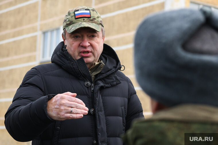    Депутат Госдумы Максим Иванов вместе с уральцами принял участие в отправке гумпомощи на фронт