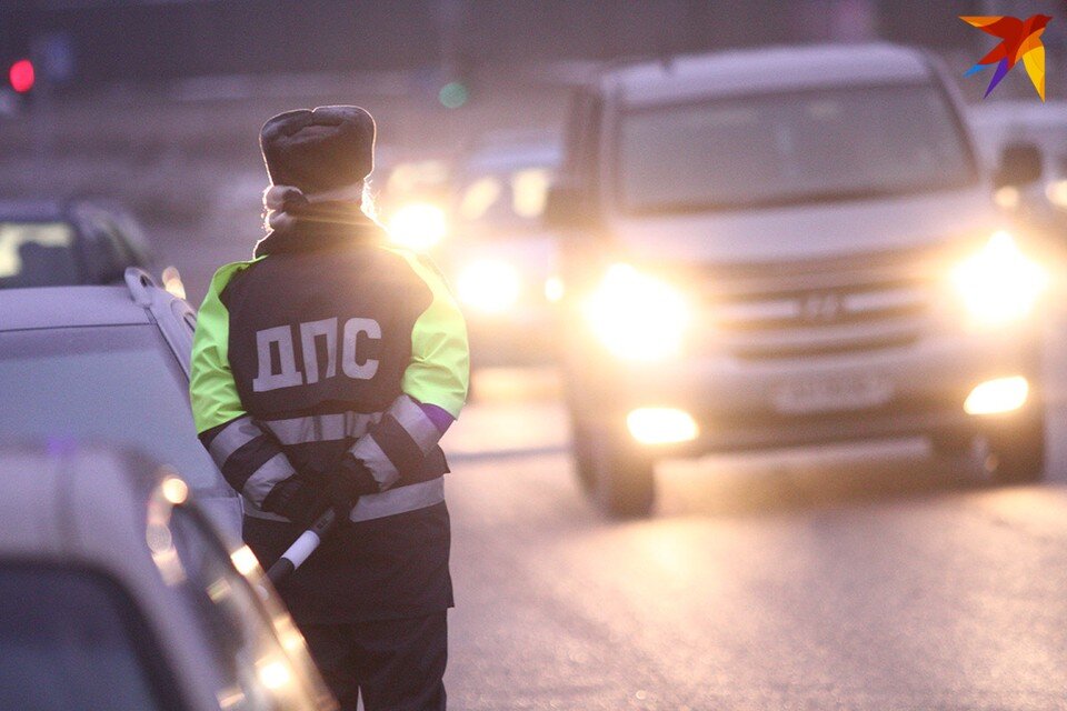     Когда белорусским водителям включать ближний свет фар на каникулах у школьников. Виктор ГИЛИЦКИЙ