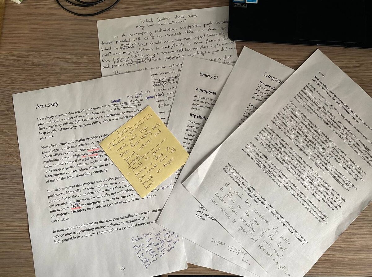 Всё, что осталось от моих эссе во время подготовки. Мой огромный труд