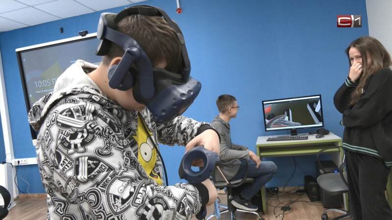    Сургутские школьники посоревновались в разработке программ для VR