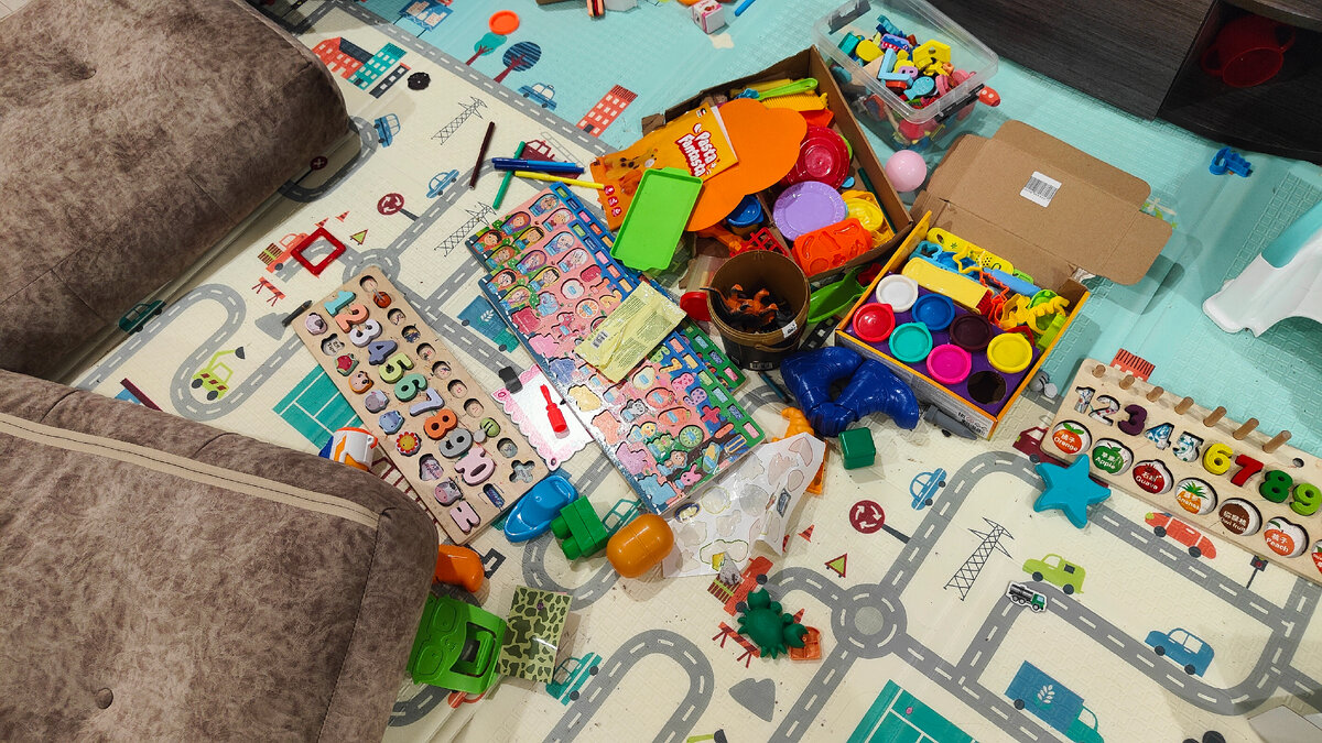 Игрушки для детского сада и площадки
