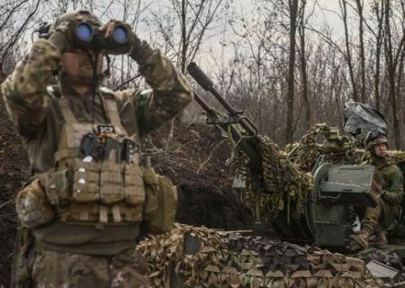    «Клещи могут закрыться». Украинцев подготавливают к сдаче Артёмовска