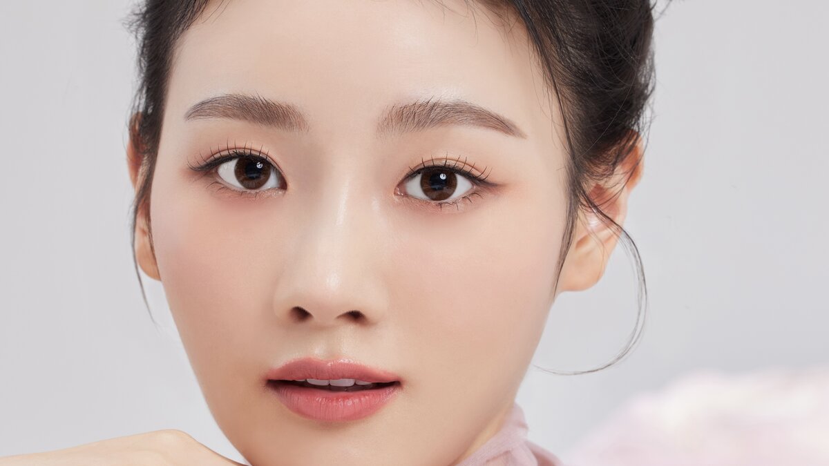 K-Profile Jun Jihyun Name: 전지현 / Jun Ji Hyun (Jeon Ji Hyeon) Real name: 왕지현 / Wa