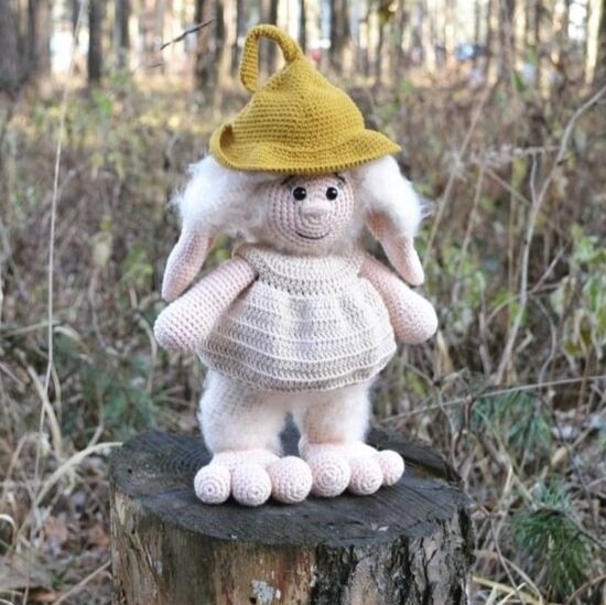 Вязаный Бабаечка.