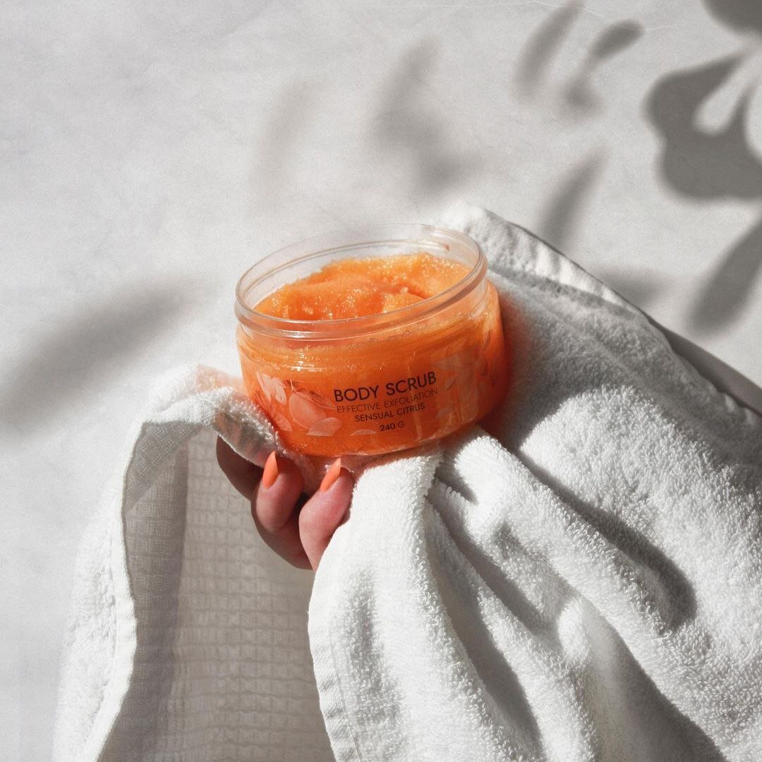 DOLLYMORE SENSUAL CITRUS BODY SCRUB Сахарный ароматический скраб с эфирным маслом апельсина