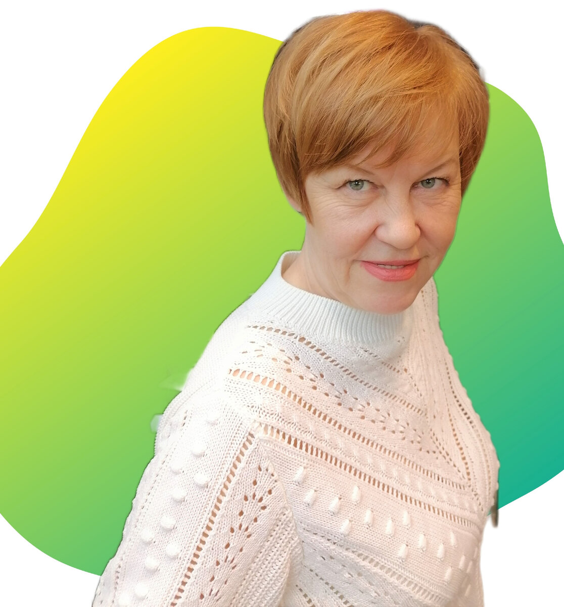 Это фото сделала девушка парикмахер. Я попросила ее снять меня. Неплохо получилось. Спасибо ей. И за стрижку тоже.