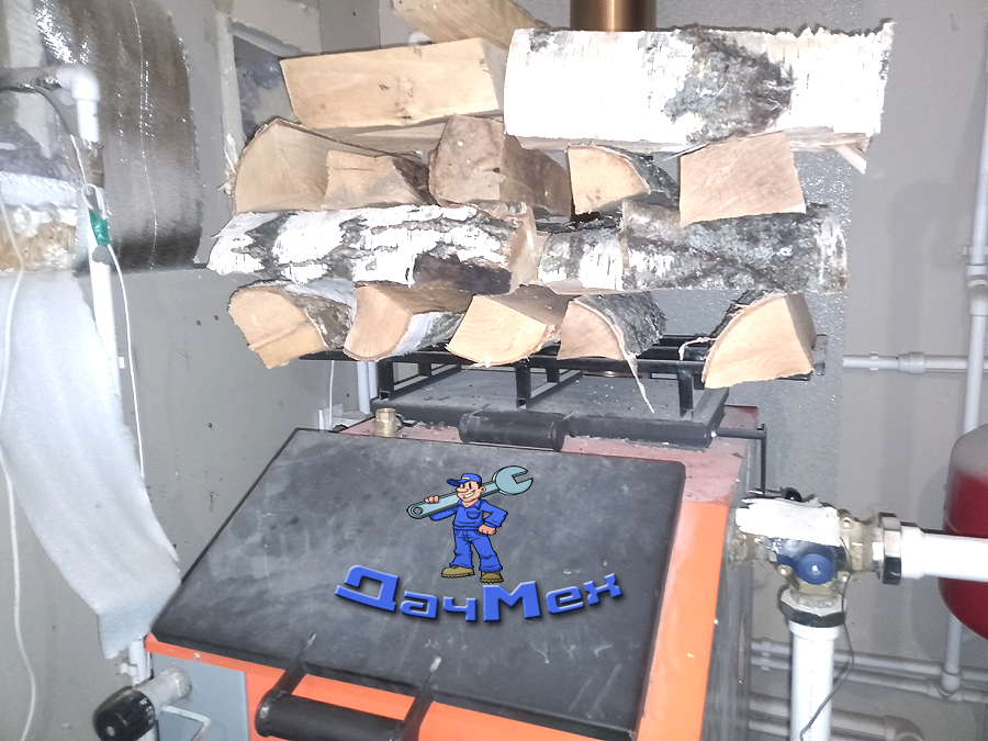 Сушка закладки дров на горящем котле