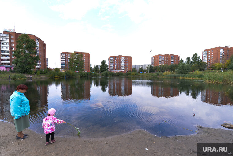    Пруд «Девичьи слезы» начали наполнять водой с помощью насосов