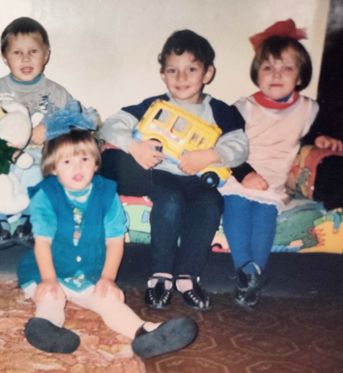 Сестрёнки...