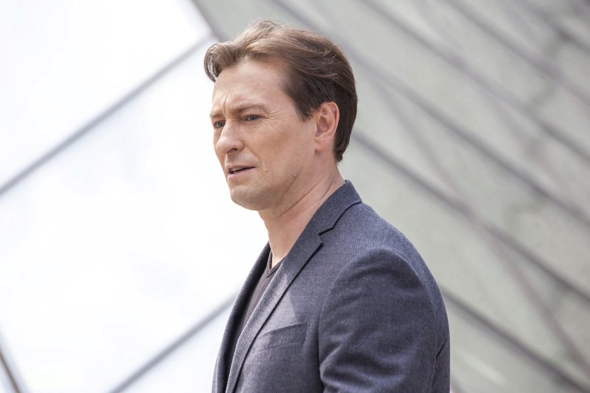 Кадр из сериала «Шпион»