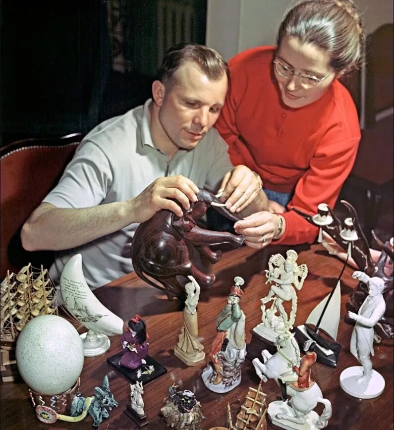 Юрий Гагарин с супругой Валентиной. Фото: rt.com