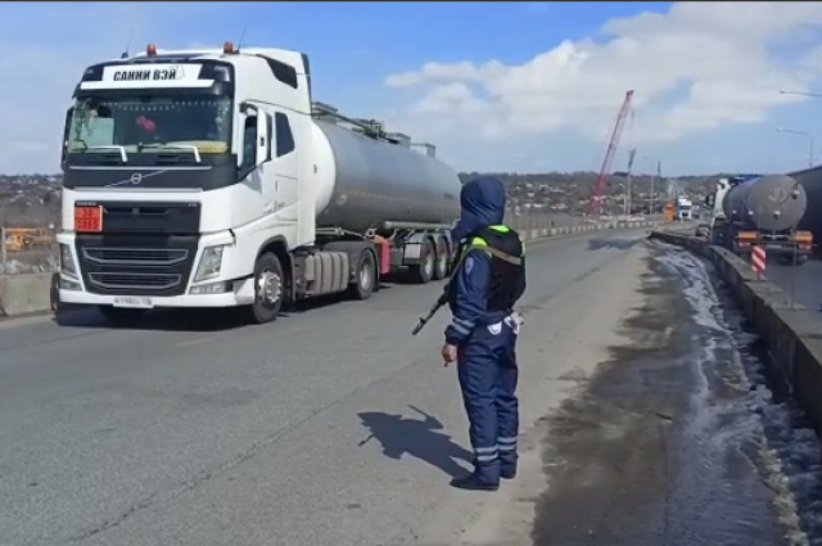 Автодор дорога. Свежие аварии на трассе м4 дон. Авария на трассе м4 дон в ростовской области. Трасса м4 ростовская область. Дтп на ростов дон м 4 фура.