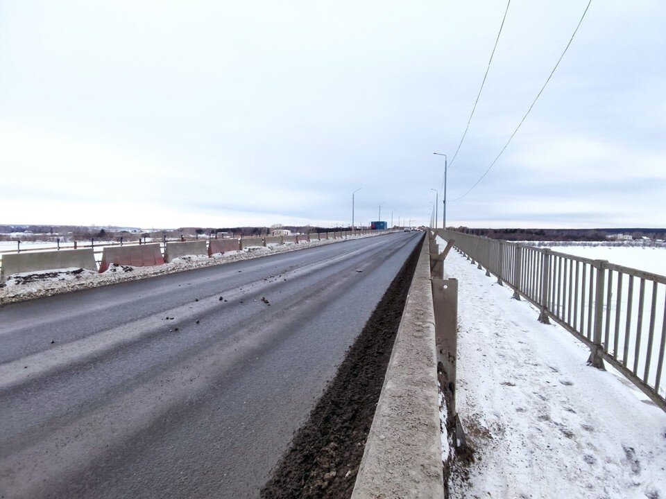     В Томске ограничат движение большегрузов по Коммунальному мосту. Анна Ковалёва