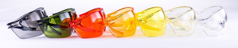 Большую долю в объёме производства Суксунского оптико-механического завода составляют очки защитные.
