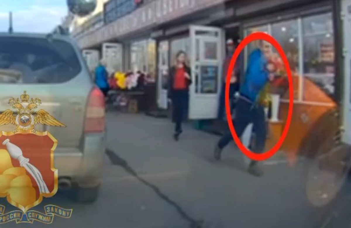    Пьяный воронежец украл букет и отдал цветы женщинам на улице и родным